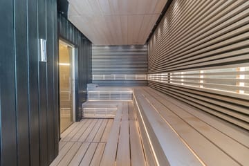 Indoor spa tub