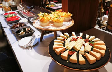 Breakfast buffet