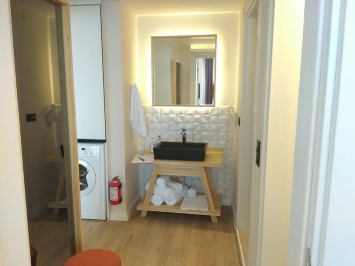 Ece Marina Suites