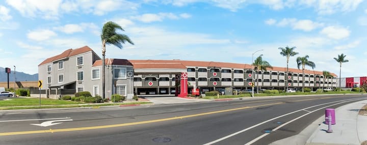 Ramada by Wyndham Ontario