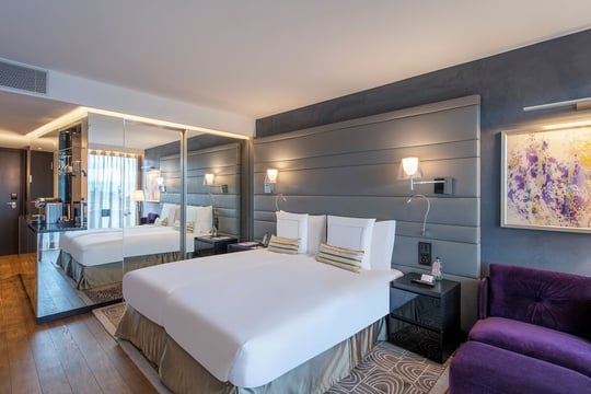 Royal Savoy Hotel & Spa