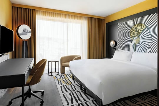 Renaissance Zürich Tower Hotel