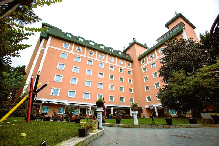 Primary image