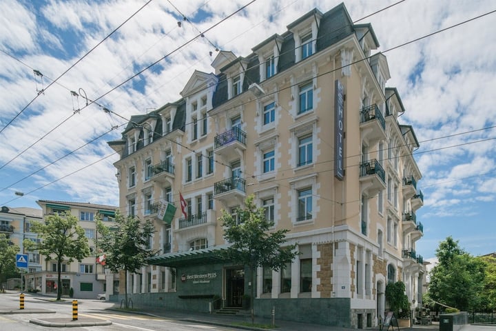 Primary image