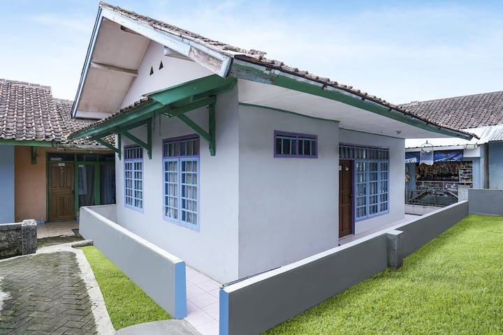 Primary image