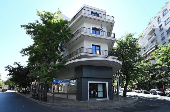 Primary image