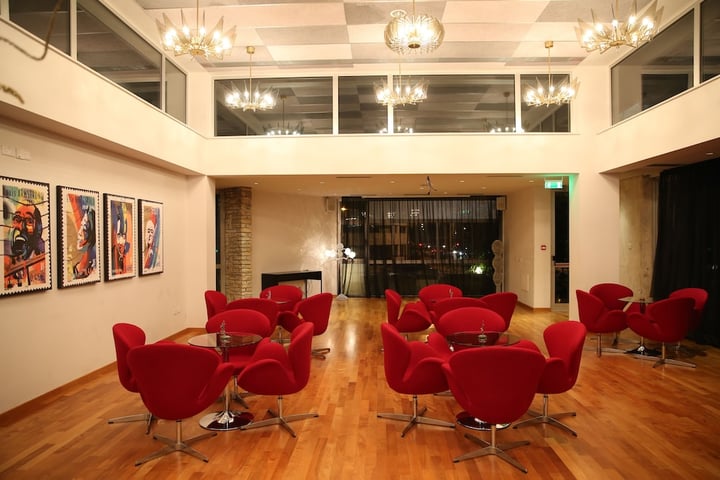 Primary image