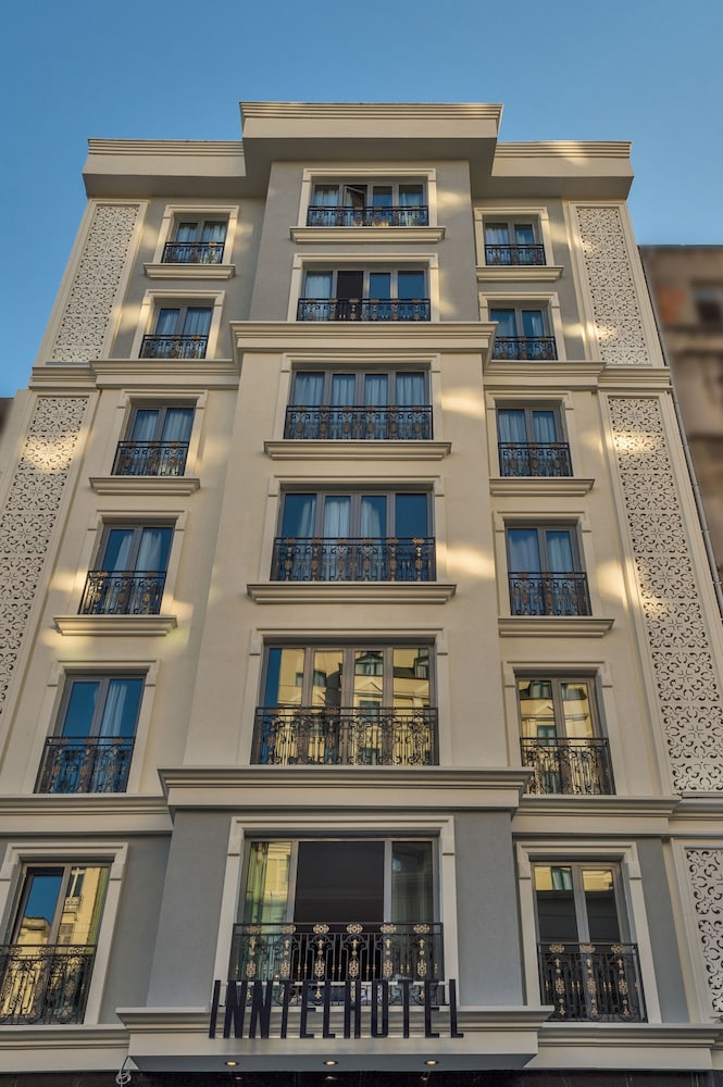 Primary image